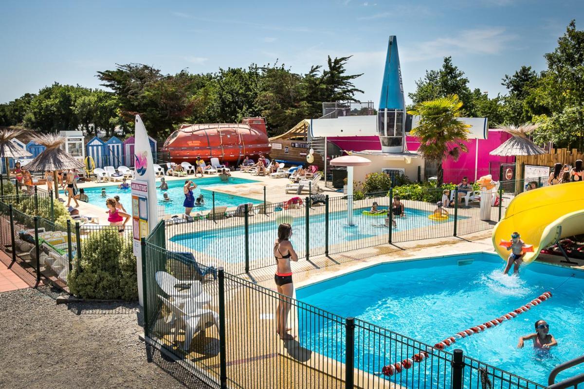 Camping Insolite Le Haut Village Saint-Michel-Chef-Chef Luaran gambar