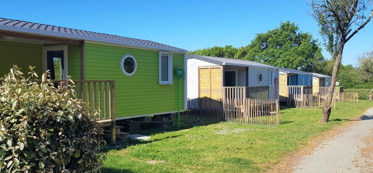 Camping Insolite Le Haut Village Saint-Michel-Chef-Chef Luaran gambar
