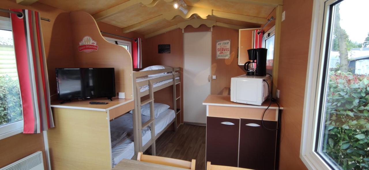 Camping Insolite Le Haut Village Saint-Michel-Chef-Chef Luaran gambar