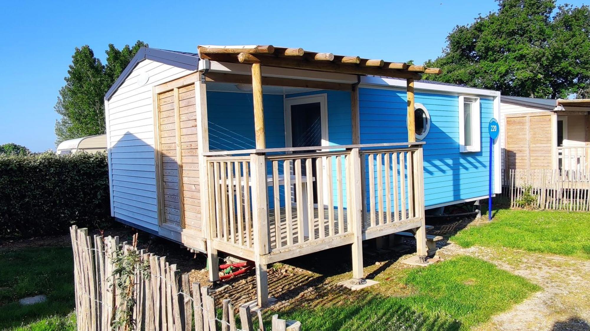 Camping Insolite Le Haut Village Saint-Michel-Chef-Chef Luaran gambar