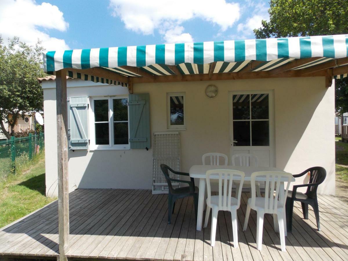 Camping Insolite Le Haut Village Saint-Michel-Chef-Chef Luaran gambar