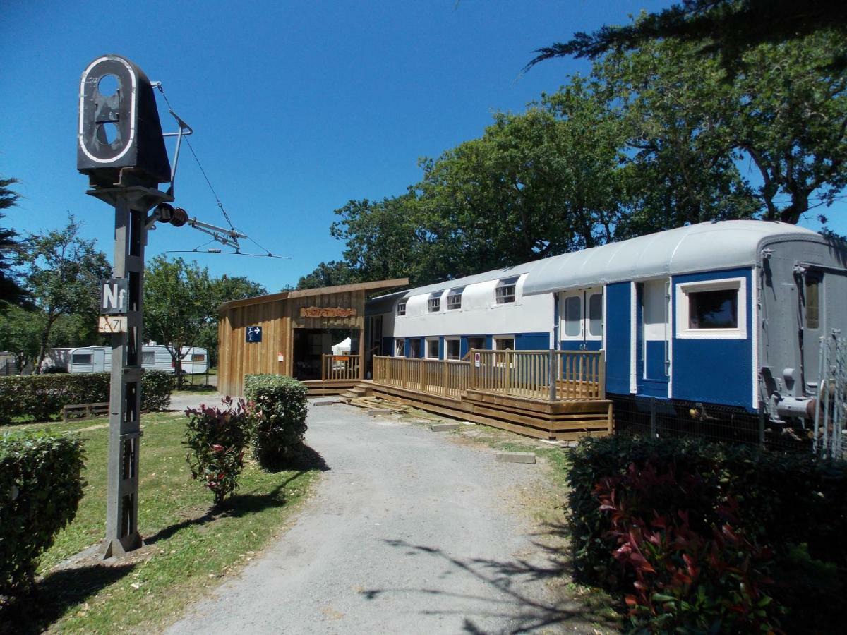 Camping Insolite Le Haut Village Saint-Michel-Chef-Chef Luaran gambar